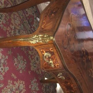 Stunning desk with ormolu